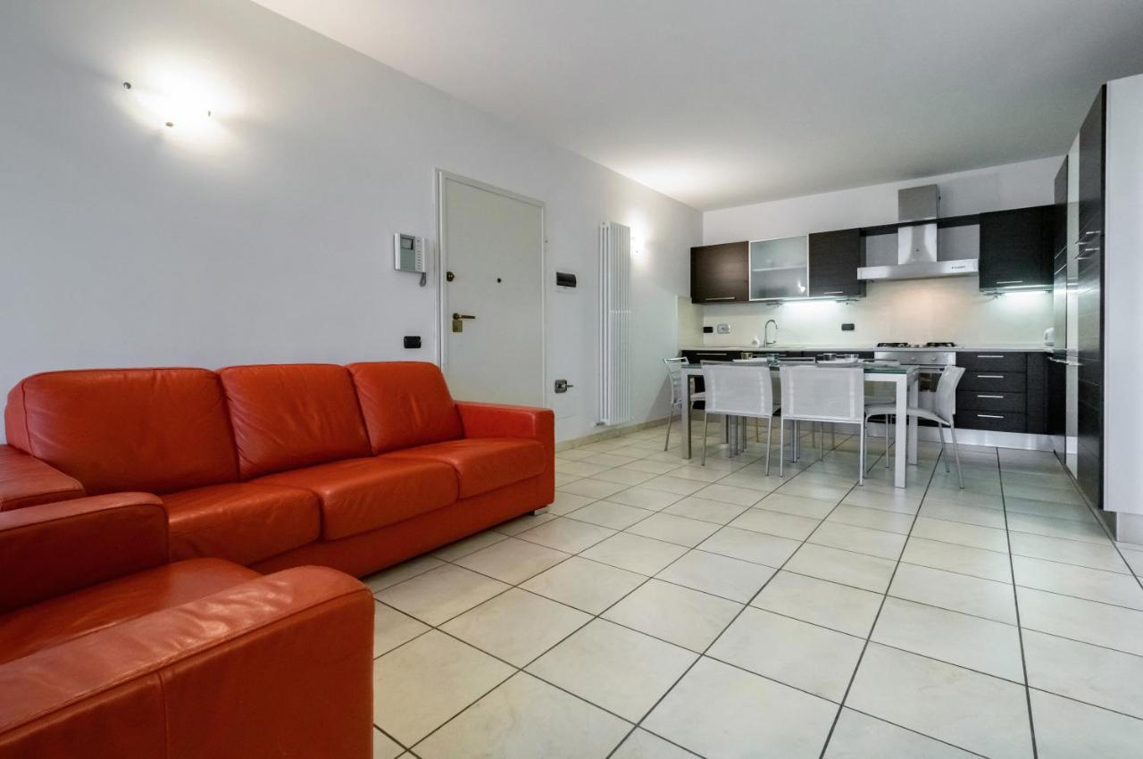 Apartament Piana Di Solaro Modern Flat & Swimming Pool Lerici Zewnętrze zdjęcie